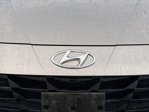 Used 2023 Hyundai Elantra SEL image 24