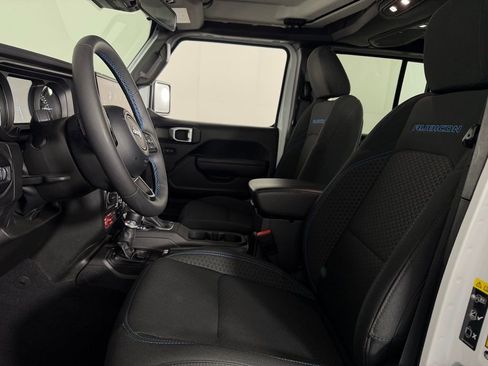 Certified 2025 Jeep Wrangler Unlimited Rubicon 4xe w/ Safety Group image 20