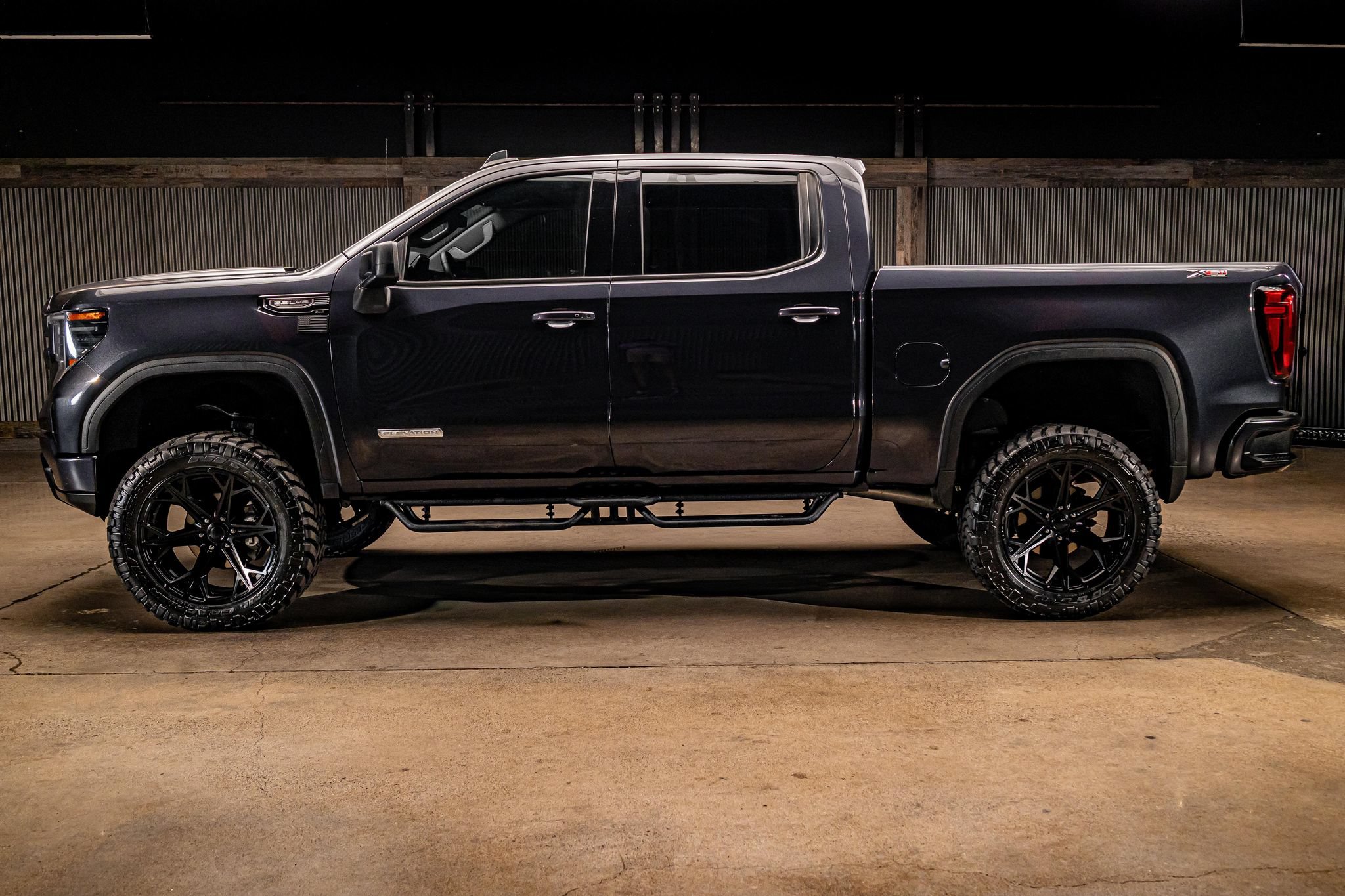Used 2025 GMC Sierra 1500 Elevation w/ X31 Off-Road Package AWD/4WD image 6