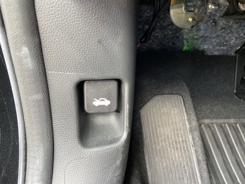 Used 2021 Honda Accord EX-L image 47