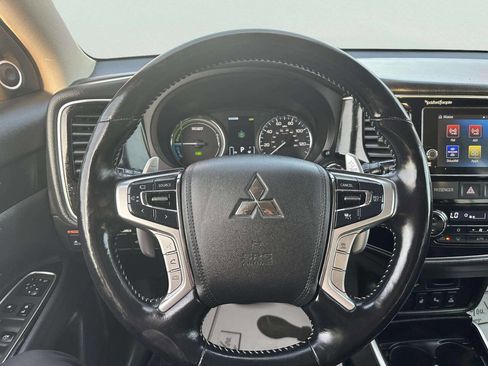 Used 2018 Mitsubishi Outlander GT image 27