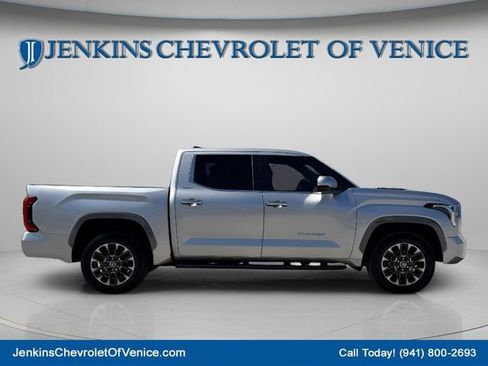 Used 2024 Toyota Tundra Limited w/ Power Package AWD/4WD image 4