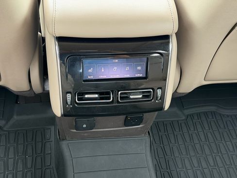 Used 2023 Lincoln Aviator Reserve w/ Equipment Group 201A RWD image 22
