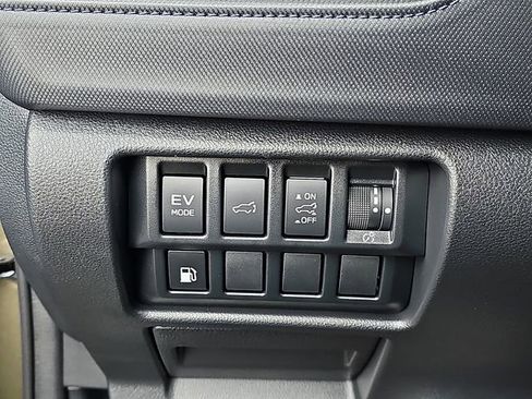 Certified 2025 Subaru Forester Limited AWD/4WD image 29