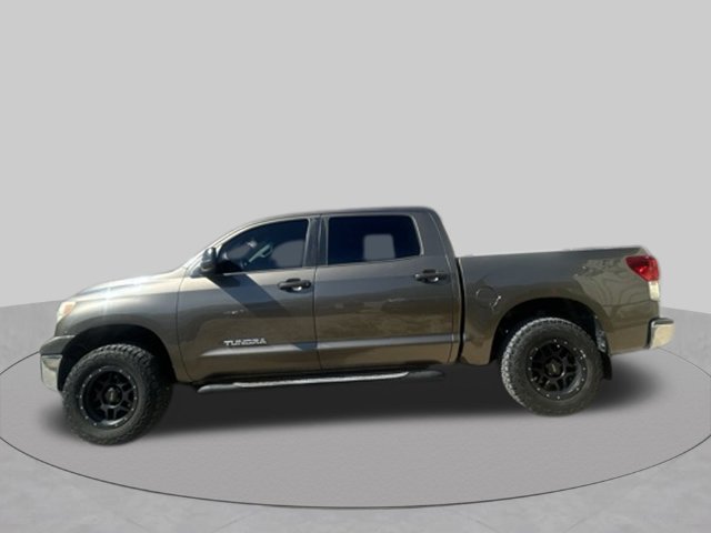 Used 2013 Toyota Tundra 4x4 CrewMax w/ Tow Pkg image 7