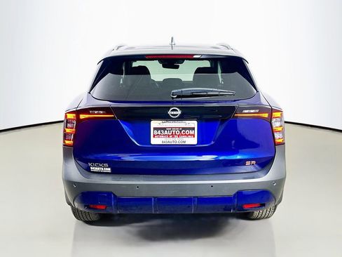 Used 2025 Nissan Kicks SR w/ Interior Electronics Package image 6