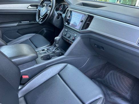 Used 2018 Volkswagen Atlas SE image 17