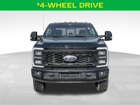 Used 2024 Ford F250 XL w/ STX Appearance Package image 3
