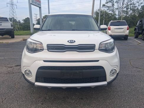 Used 2018 Kia Soul + FWD image 2