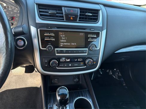 Used 2017 Nissan Altima 2.5 SL image 14