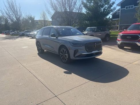 New 2026 Lincoln Nautilus Reserve AWD/4WD image 2