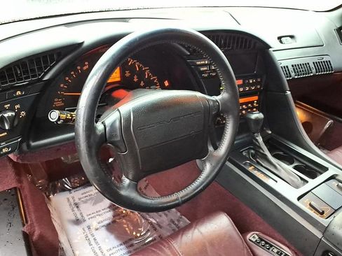 Used 1993 Chevrolet Corvette Coupe RWD image 26