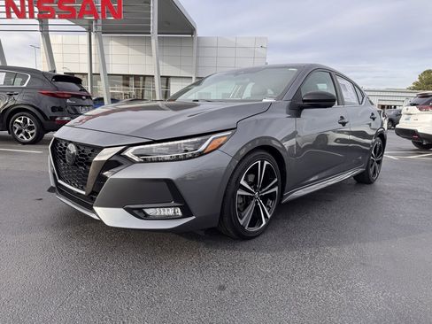 Used 2022 Nissan Sentra SR w/ SR Premium Package image 1
