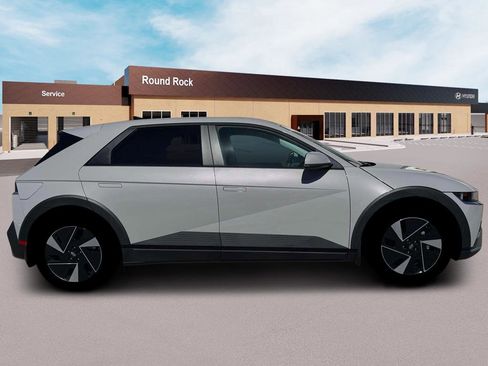 New 2026 Hyundai Ioniq 5 SEL RWD image 9