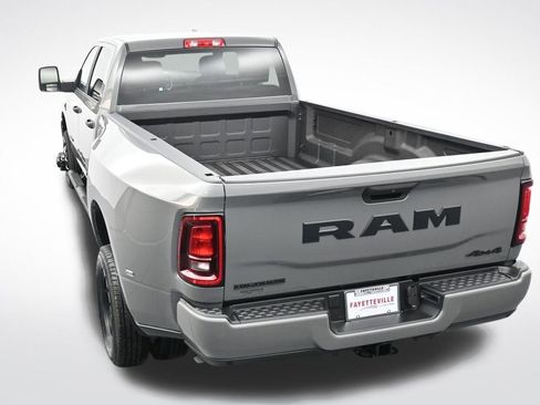 Used 2026 RAM 3500 Big Horn AWD/4WD image 28