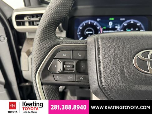 Certified 2025 Toyota Tacoma Limited AWD/4WD image 29
