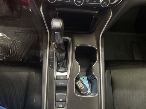 Used 2021 Honda Accord LX image 19