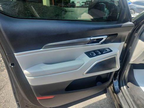 Certified 2022 Kia Telluride S AWD/4WD image 11