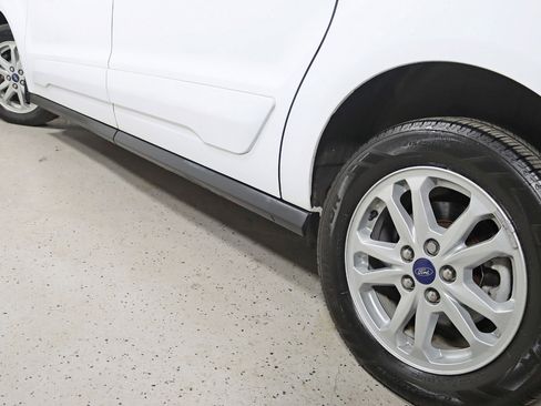 Used 2022 Ford Transit Connect XLT image 12