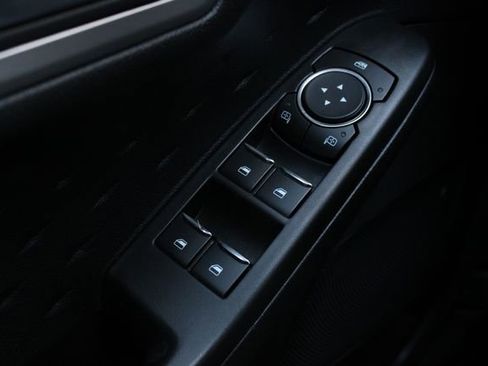 Used 2020 Ford Escape SEL image 10