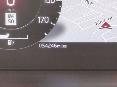 Used 2022 Land Rover Discovery Sport SE image 14