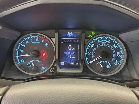 Used 2017 Toyota Tacoma TRD Sport AWD/4WD image 14