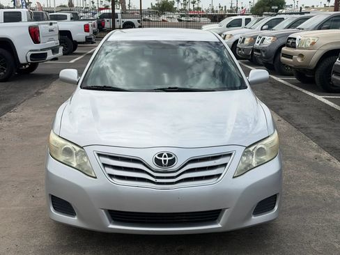 Used 2011 Toyota Camry LE FWD image 16