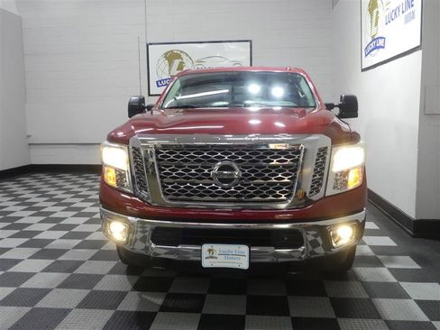 Used 2017 Nissan Titan SV AWD/4WD image 2
