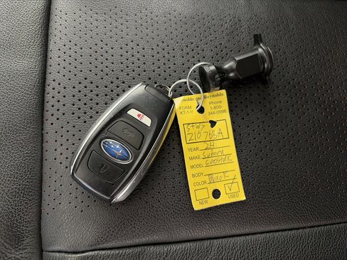 Used 2024 Subaru Crosstrek 2.5i Limited w/ Crosstrek Mirror Package image 33