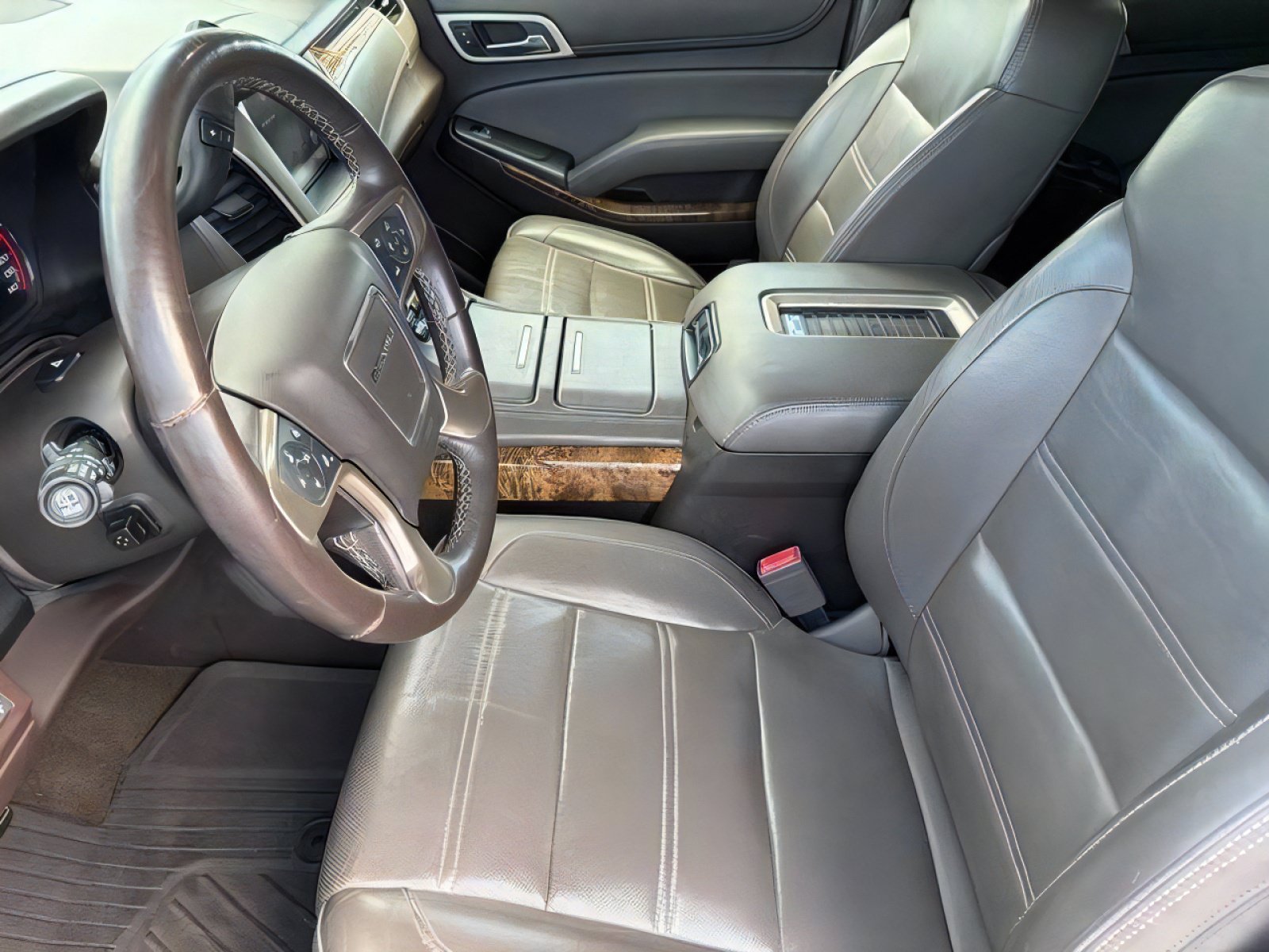 Used 2015 GMC Yukon XL Denali w/ Open Road Package AWD/4WD image 18