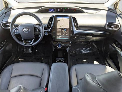 Used 2022 Toyota Prius Prime XLE FWD image 17