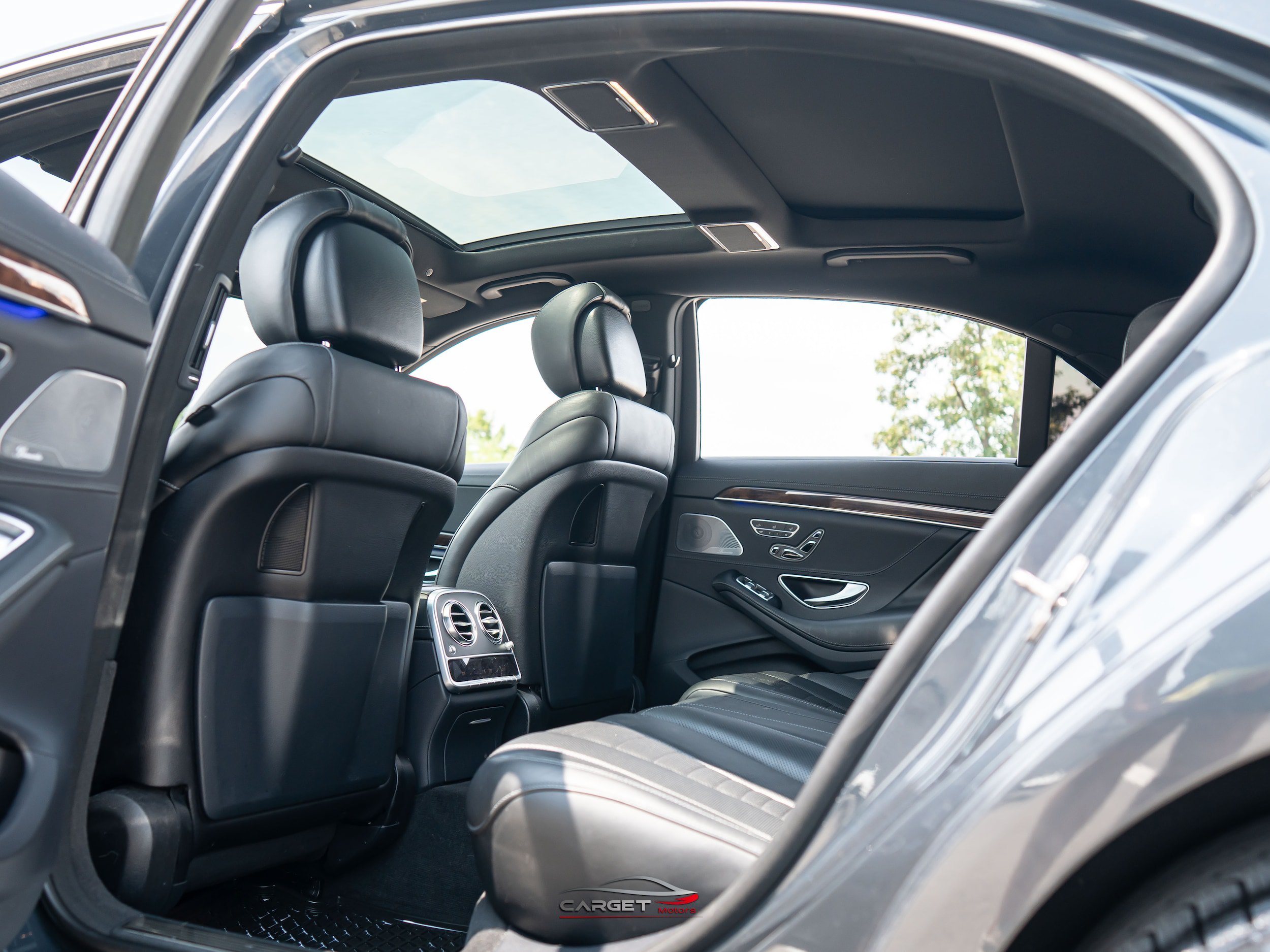 Used 2019 Mercedes-Benz S 560 4MATIC Sedan image 20