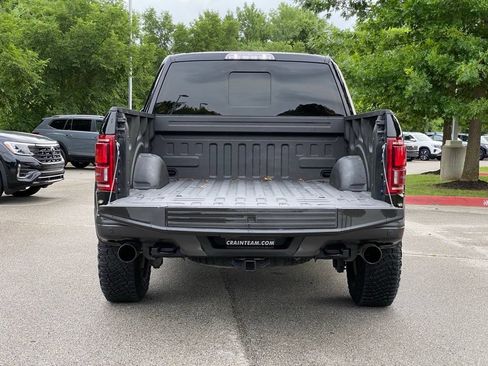 Used 2017 Ford F150 Raptor w/ Equipment Group 802A Luxury AWD/4WD image 7