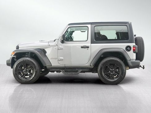 Used 2019 Jeep Wrangler Sport AWD/4WD image 2