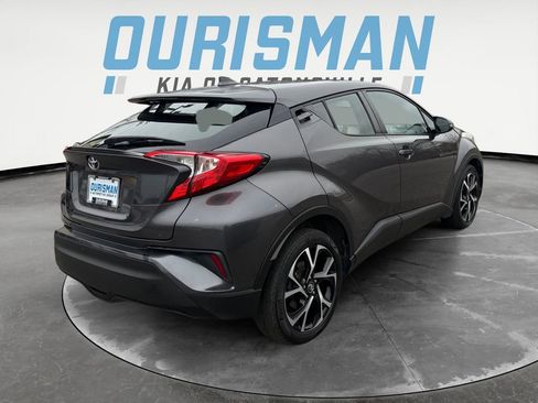 Used 2018 Toyota C-HR XLE image 6