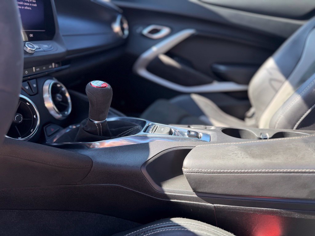 Used 2019 Chevrolet Camaro SS RWD image 15