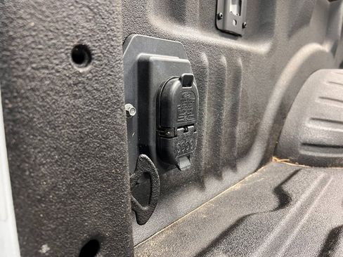 Used 2021 Ford F350 Lariat w/ Lariat Value Package image 27