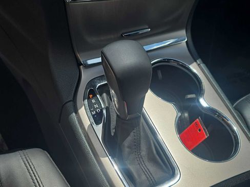 Used 2019 Jeep Grand Cherokee Altitude AWD/4WD image 20