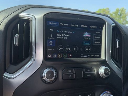 Used 2021 GMC Sierra 1500 SLT AWD/4WD image 14
