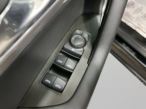 Used 2024 Chevrolet Blazer LT w/ Convenience Package AWD/4WD image 19