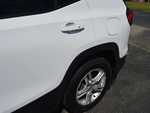 Used 2020 GMC Terrain SLE w/ Driver Convenience Package AWD/4WD image 4