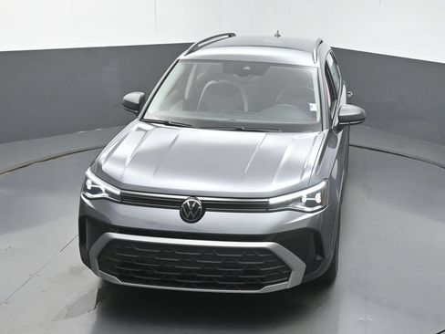 Used 2025 Volkswagen Taos SE FWD image 44
