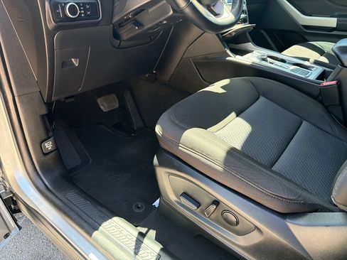 Used 2023 Ford Explorer XLT RWD image 23