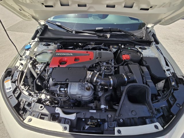 Used 2025 Honda Civic Type R image 4