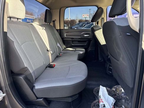 Used 2019 RAM 2500 Big Horn image 17