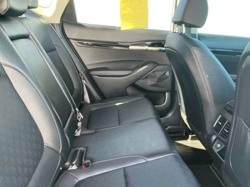 Used 2021 Kia Seltos SX w/ SX Sunroof Package AWD/4WD image 19