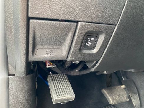 Used 2025 RAM 2500 Limited AWD/4WD image 18