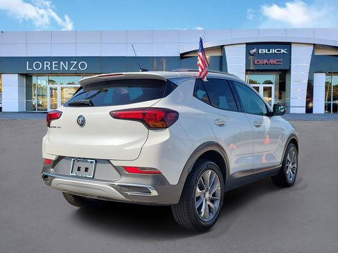 Used 2023 Buick Encore GX Essence w/ Experience Buick Package FWD image 5