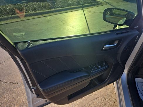 Used 2020 Dodge Charger R/T w/ Blacktop Package image 13