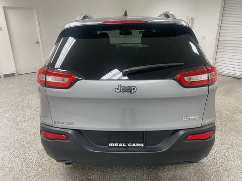 Used 2014 Jeep Cherokee Latitude image 6